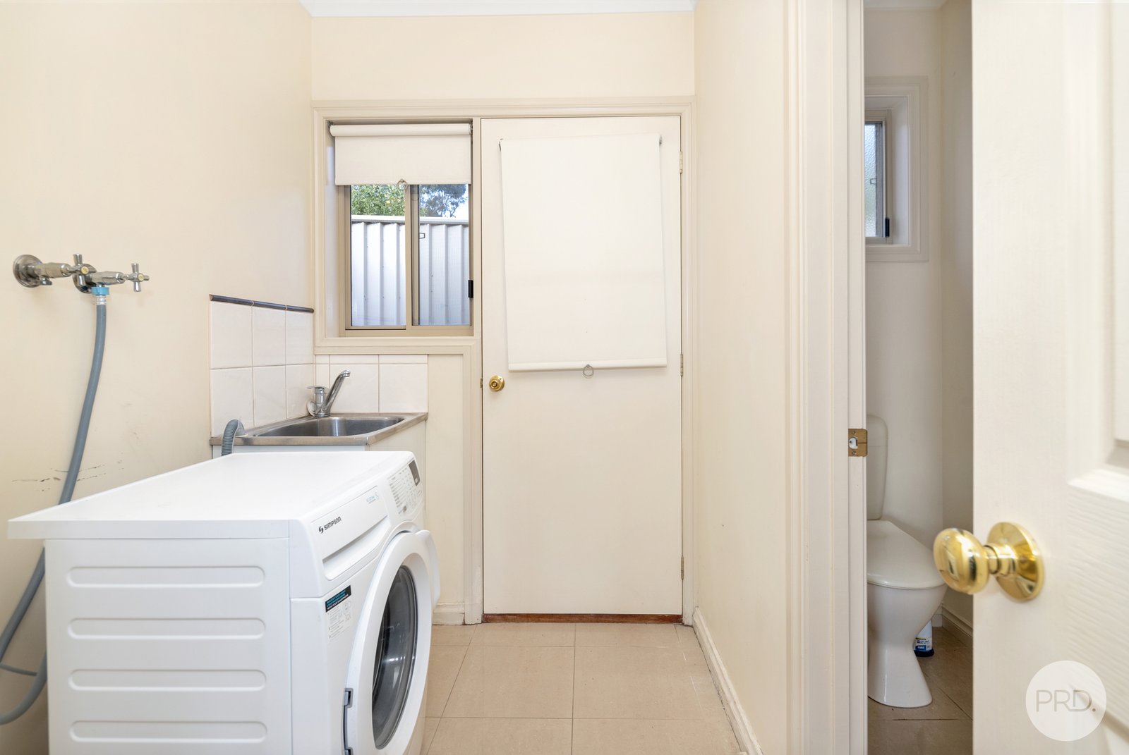 2/5 Eilish Court MOUNT HELEN 9