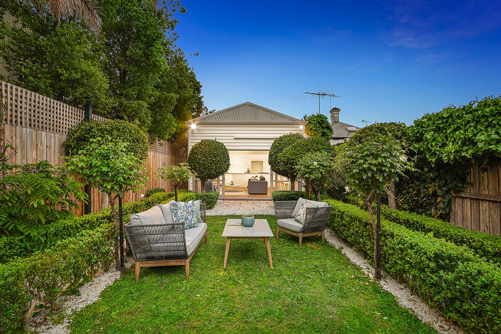 25 Elm Grove, Brighton, VIC