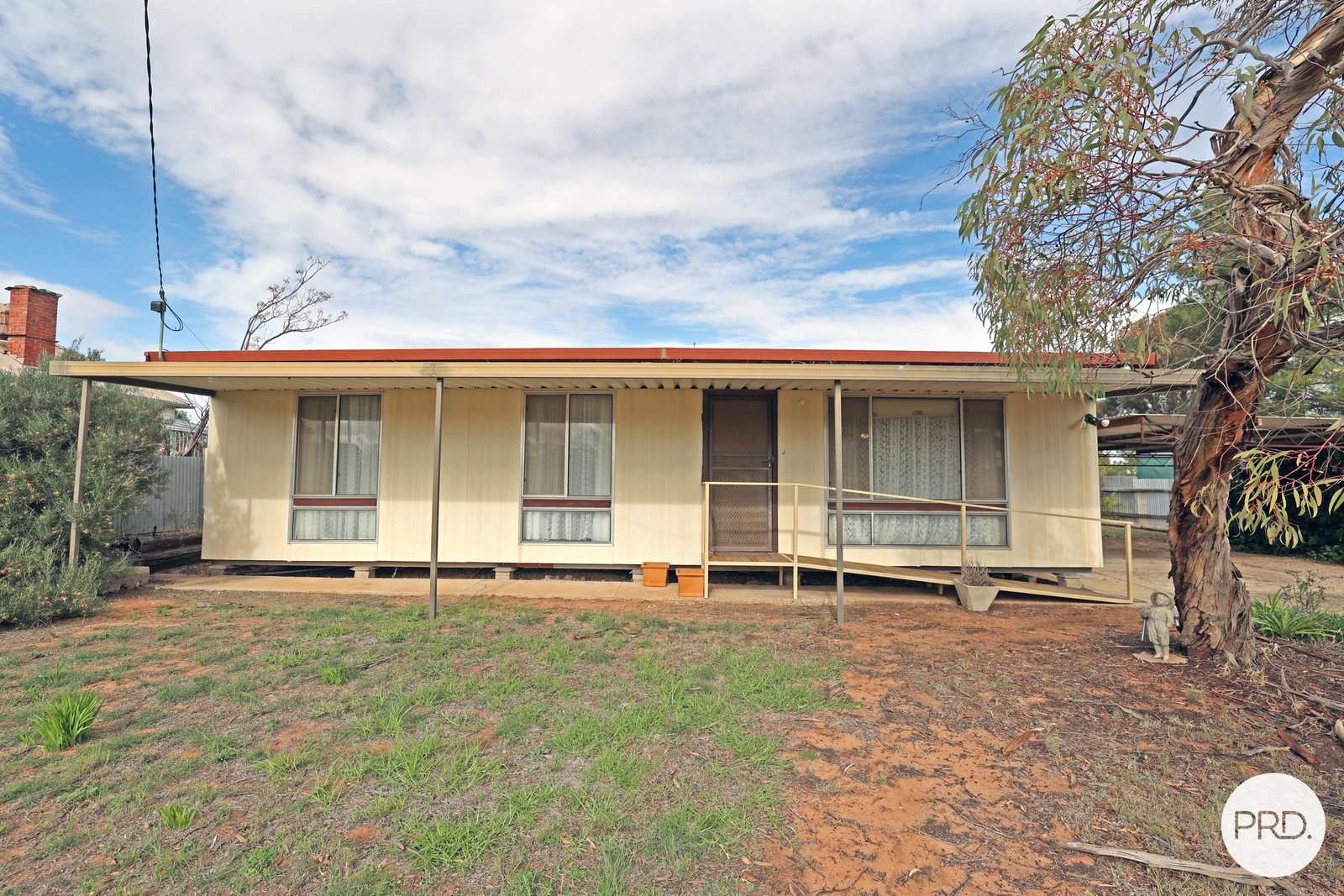 25 Emmett Street OUYEN 3