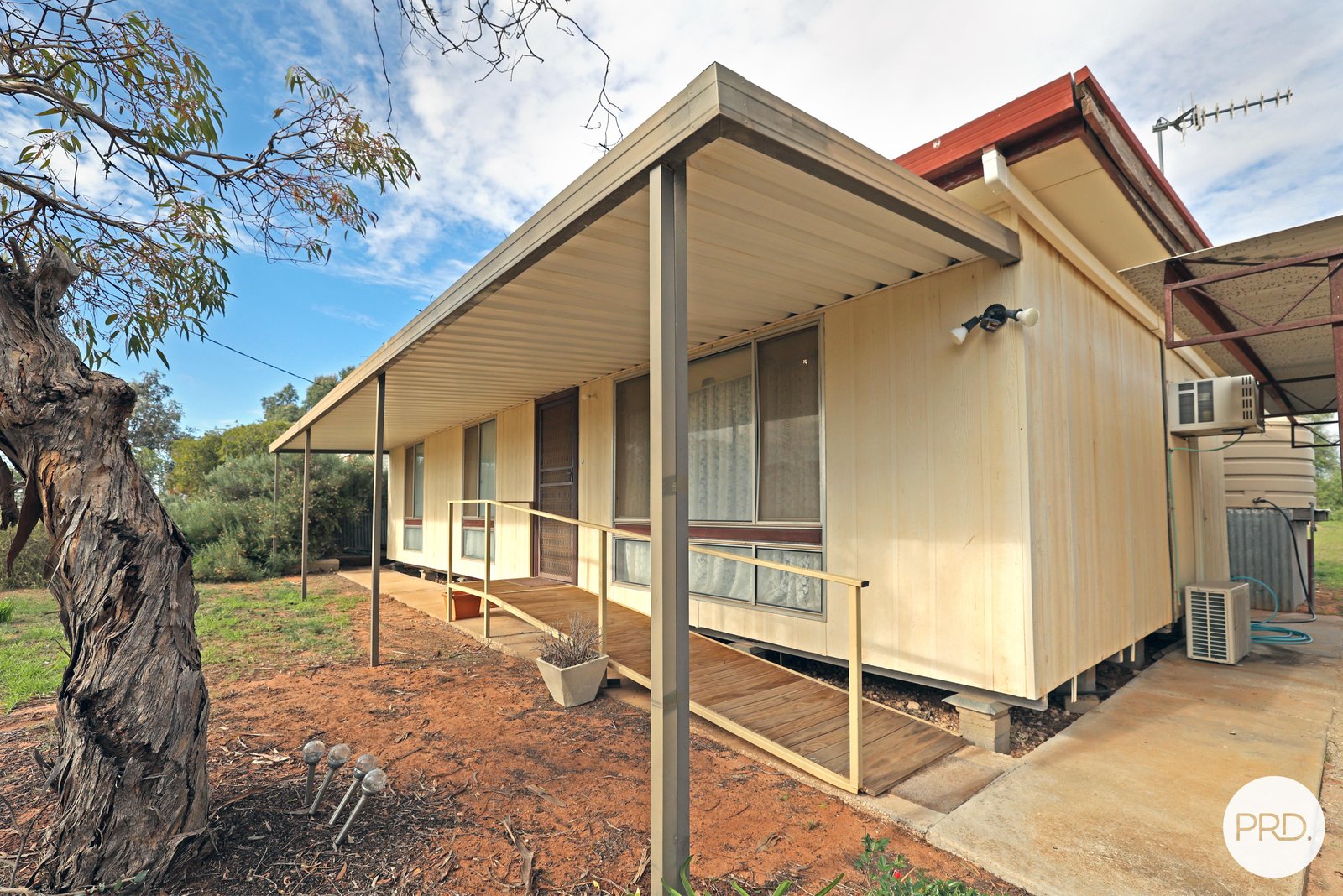 25 Emmett Street OUYEN 21