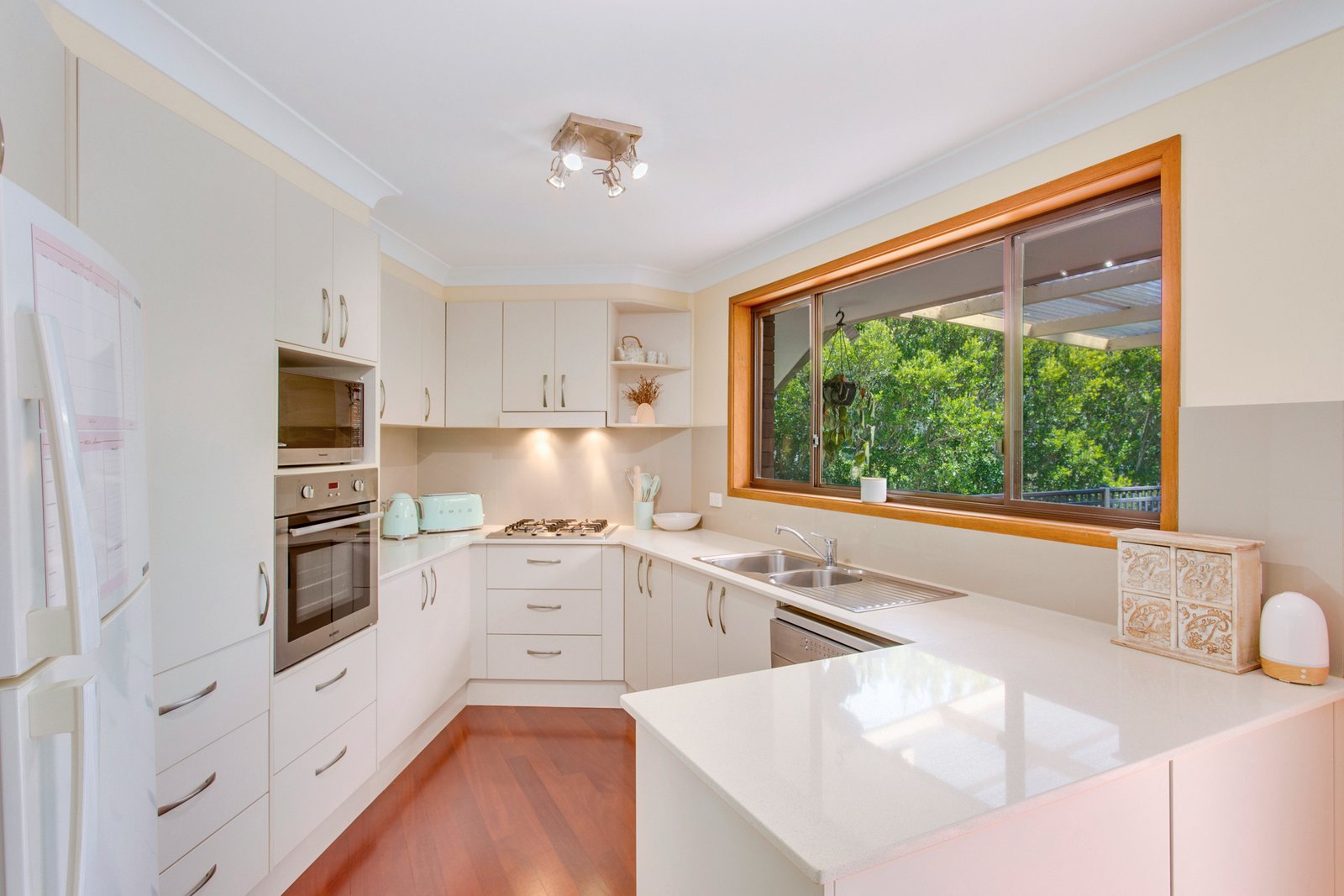 25 Ernest Street LAKE CATHIE 2
