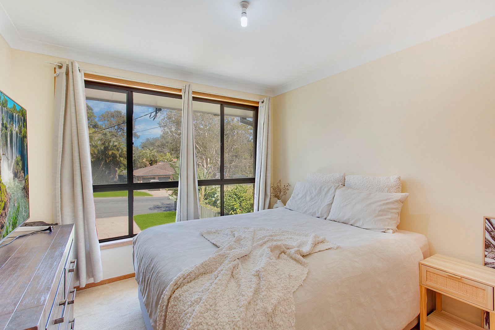 25 Ernest Street LAKE CATHIE 13