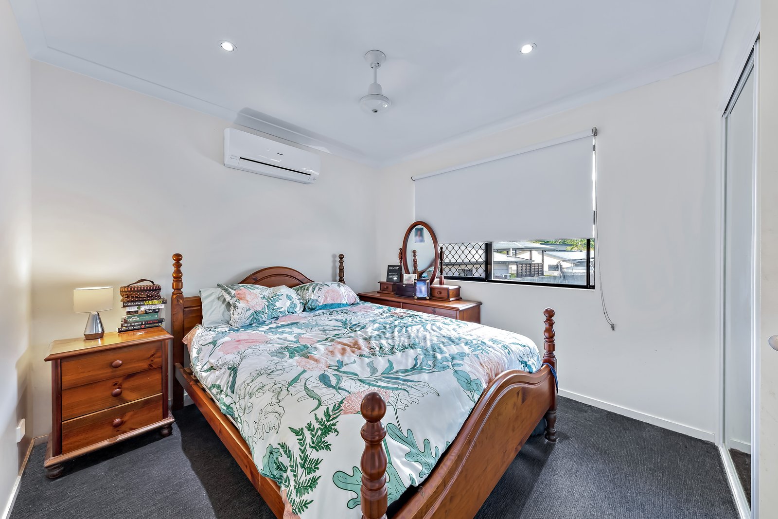25 Fairweather Road CANNONVALE 8