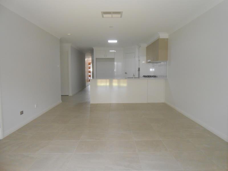 25 Faringdon Street TAMWORTH 3