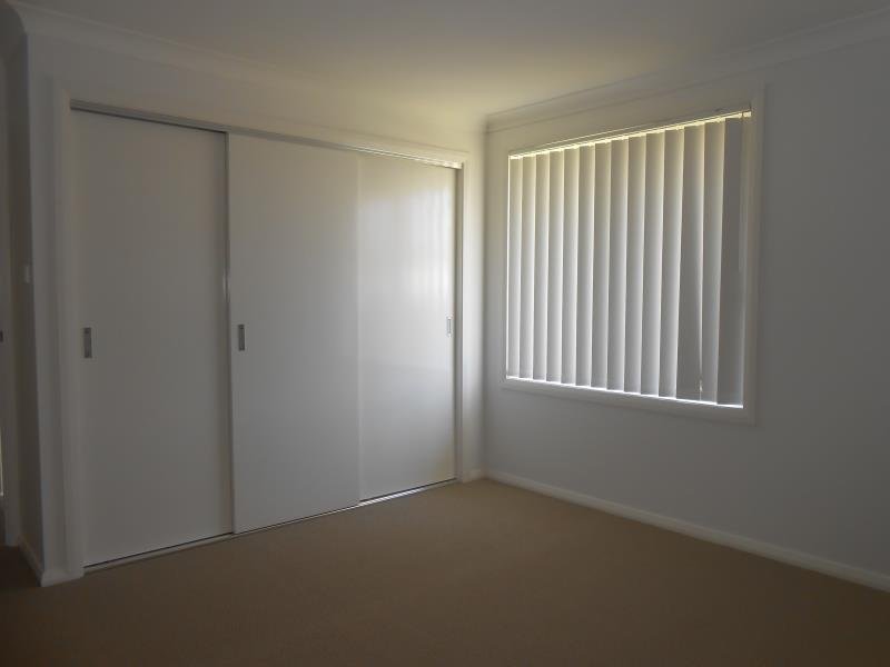 25 Faringdon Street TAMWORTH 6