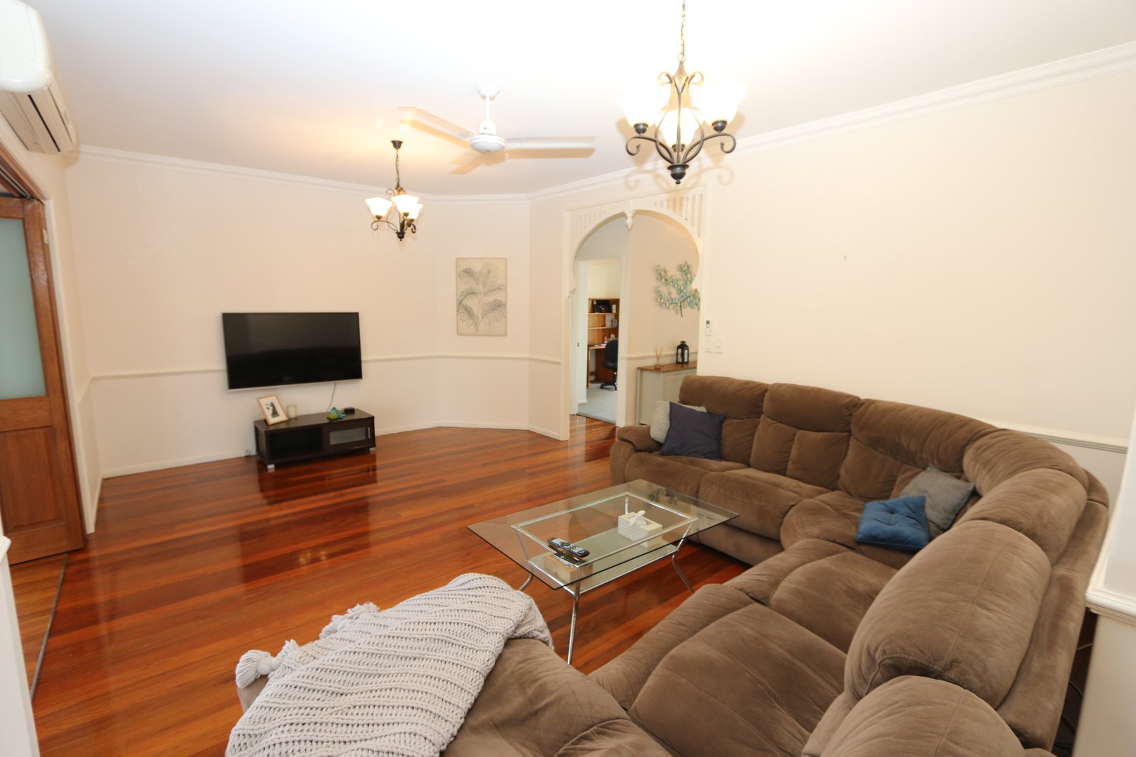25 Forest Hills Court PARKWOOD 7