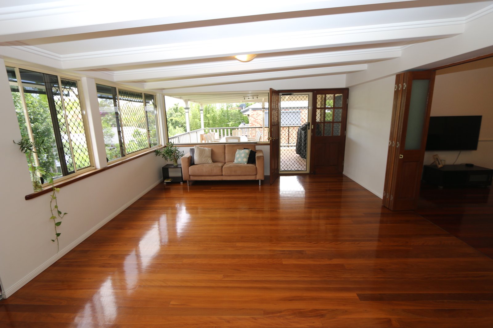 25 Forest Hills Court PARKWOOD 9