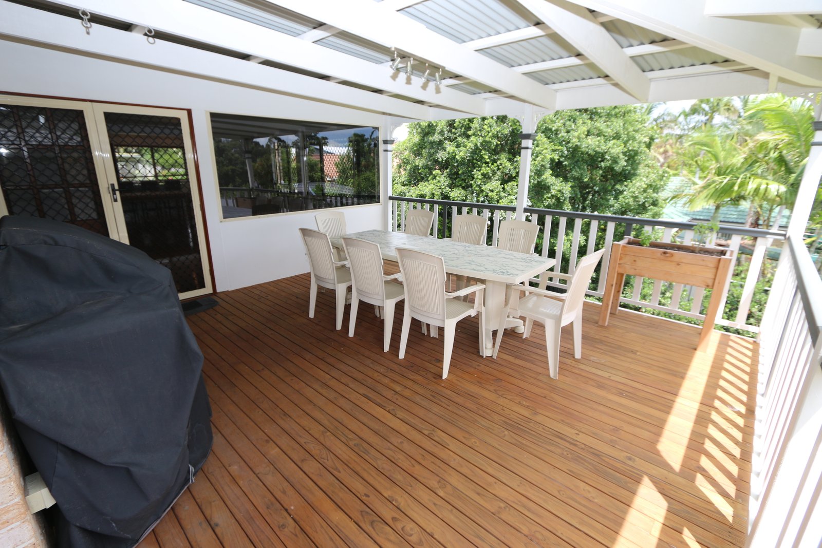 25 Forest Hills Court PARKWOOD 19