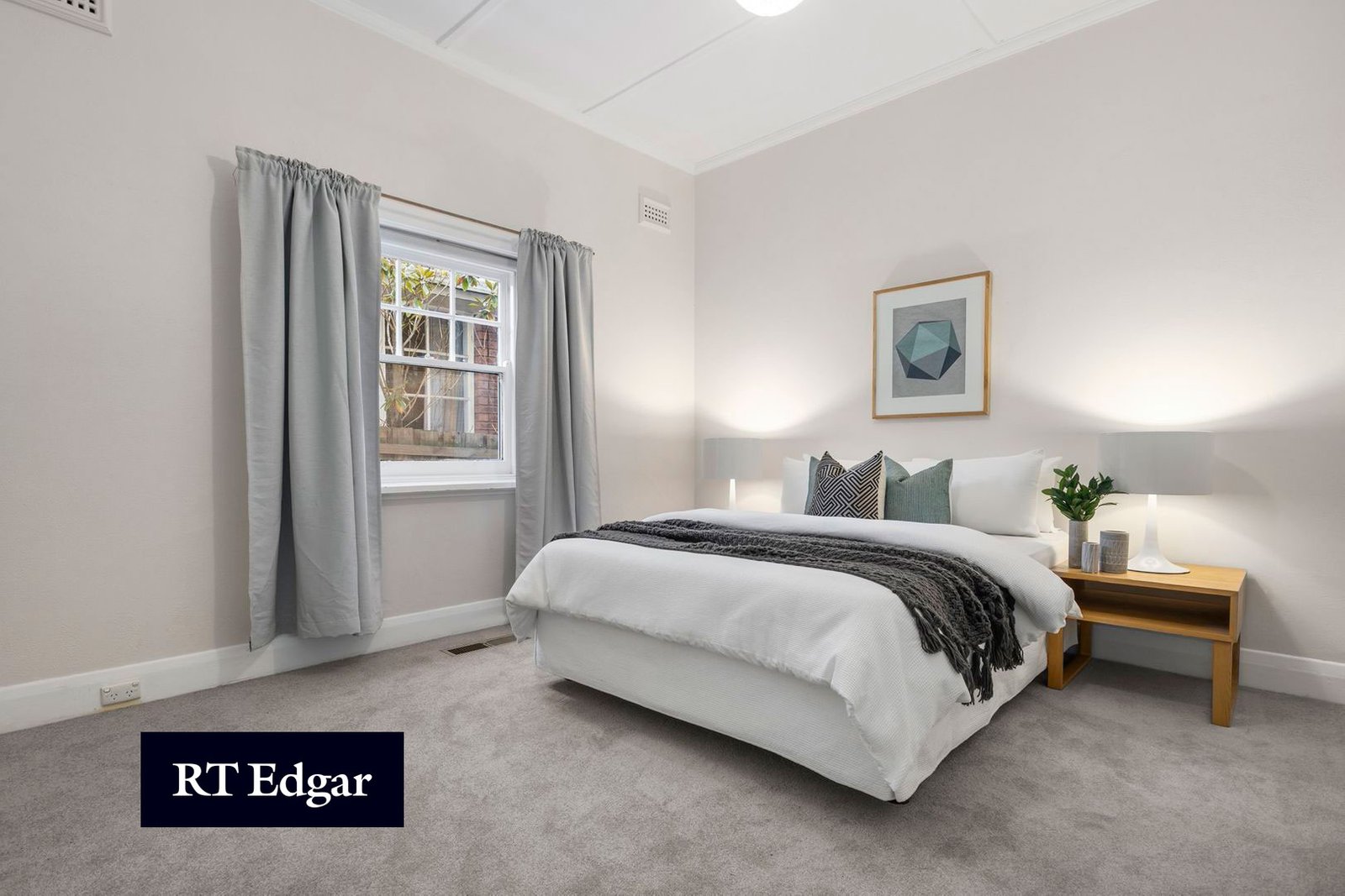 Real Estate and Property in 25 Frederick Street, Caulfield South, VIC