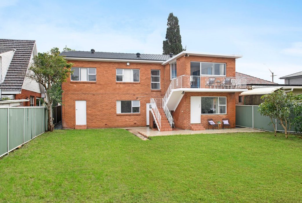 25 General Holmes Drive BRIGHTON-LE-SANDS 9