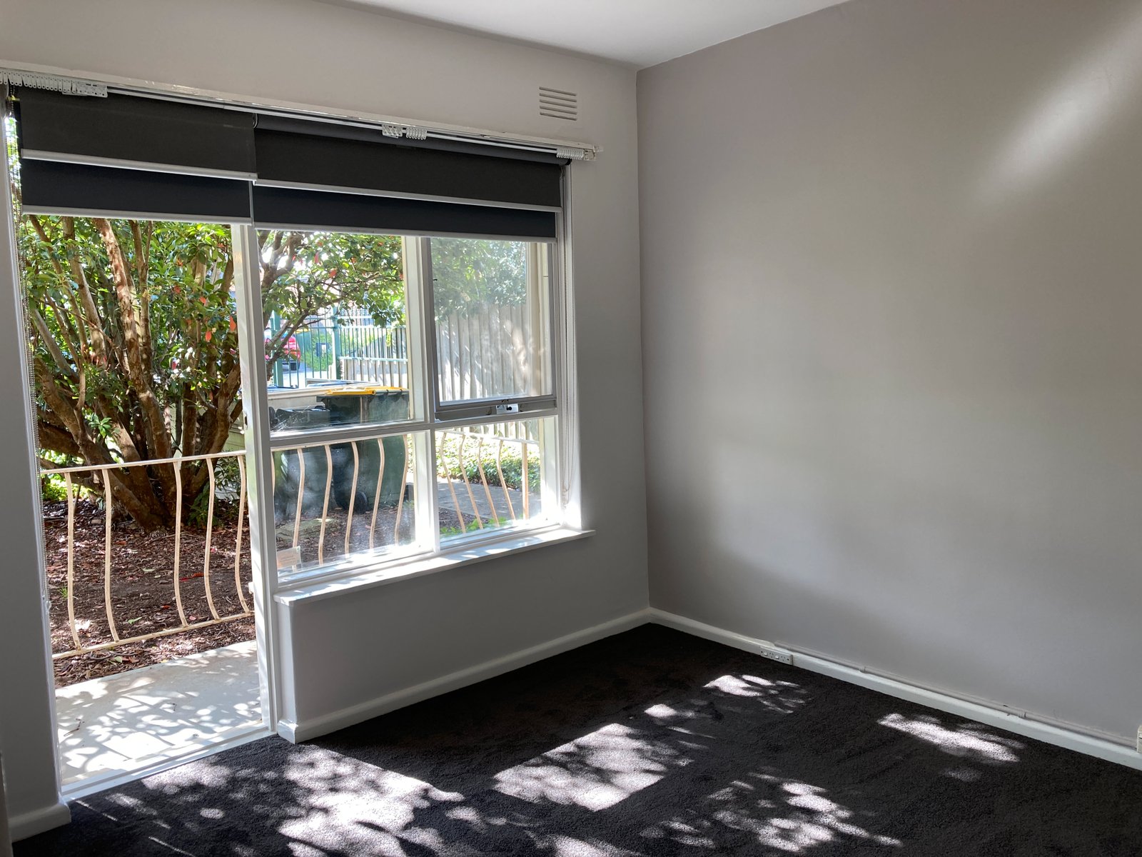 Real Estate and Property in 2/5 Gnarwyn Road, Carnegie, VIC