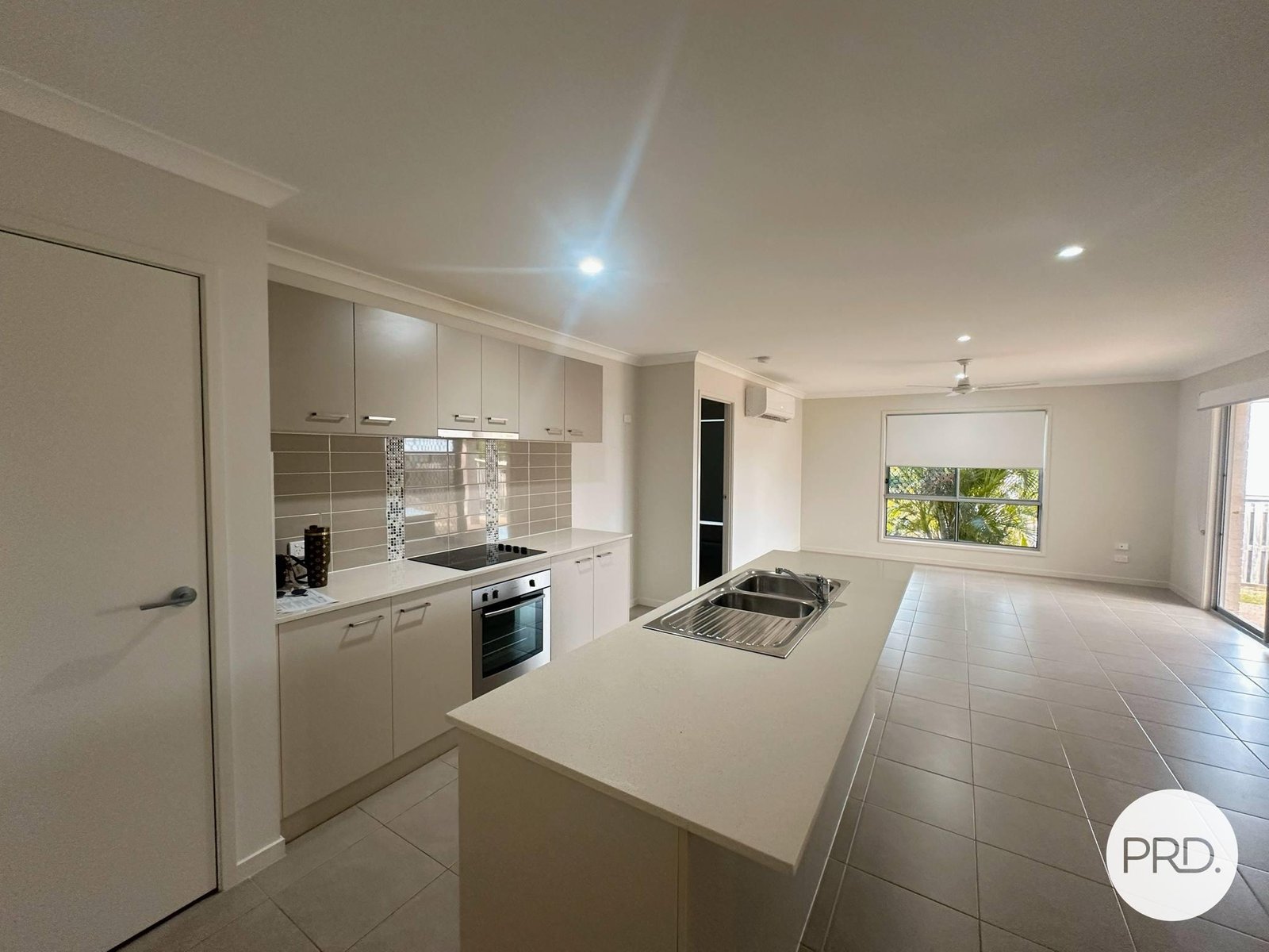 2/5 Goodnight Place NEW AUCKLAND 2