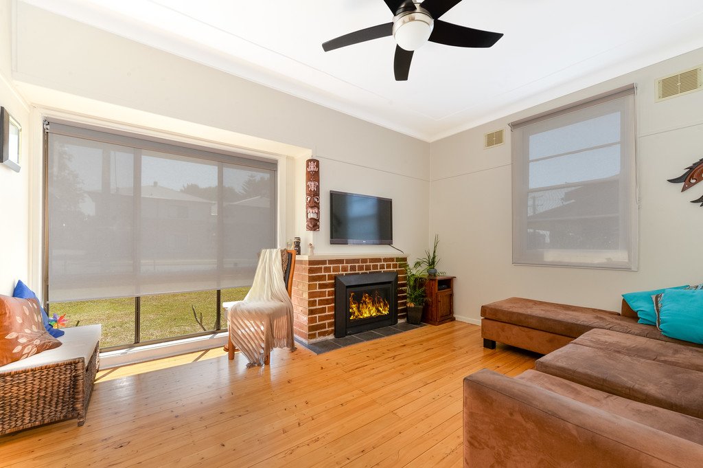 25 Graham Street UNANDERRA 2