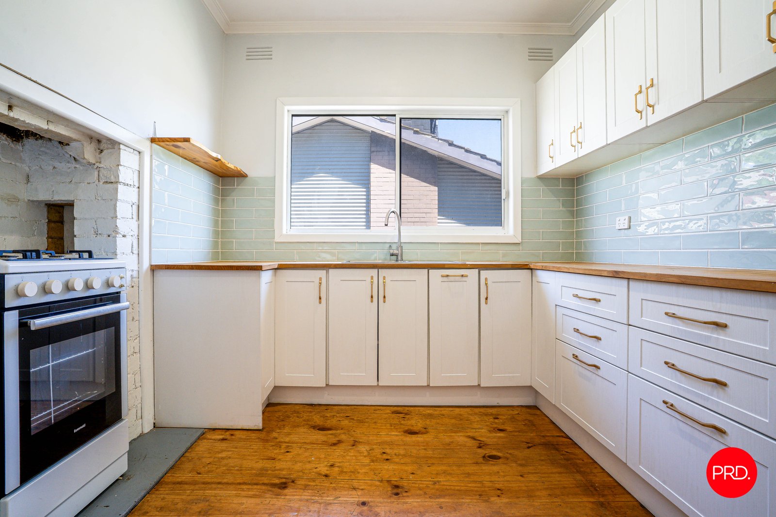 25 Green Street CALIFORNIA GULLY 2