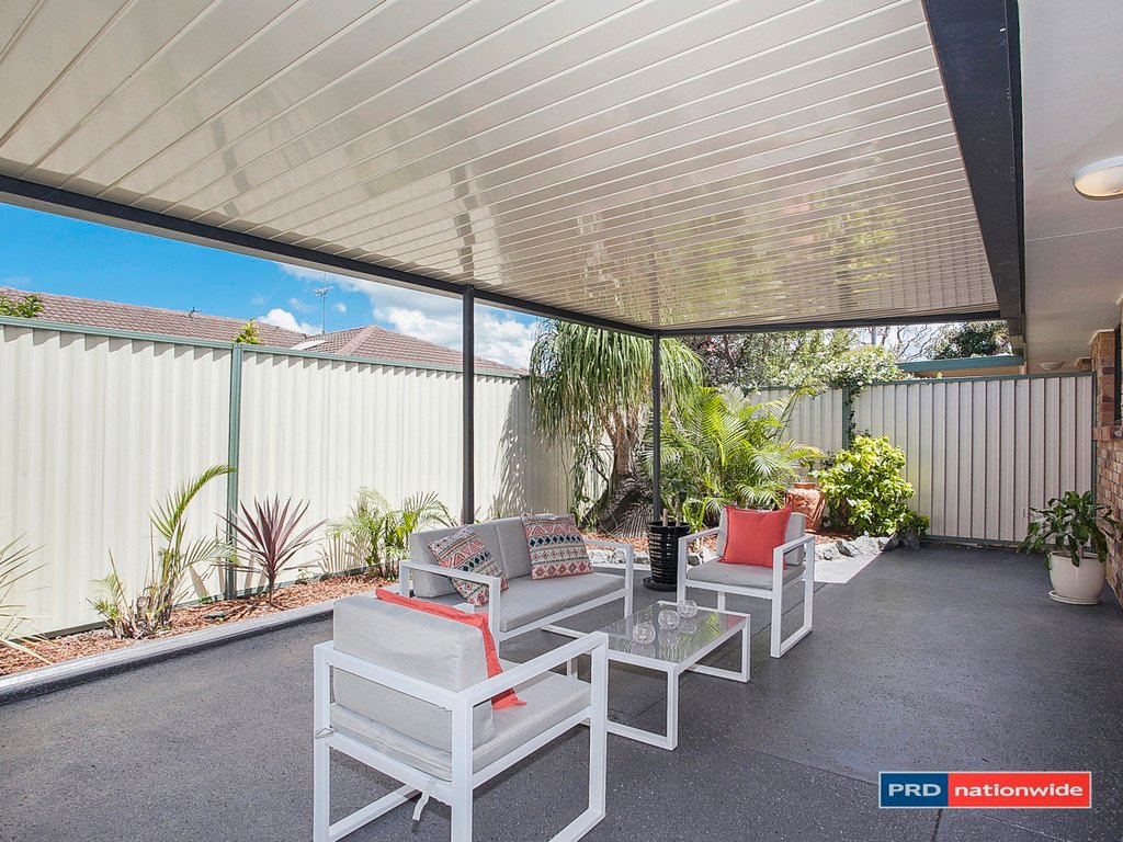 2/5 Greenleaf Close BURLEIGH WATERS 1