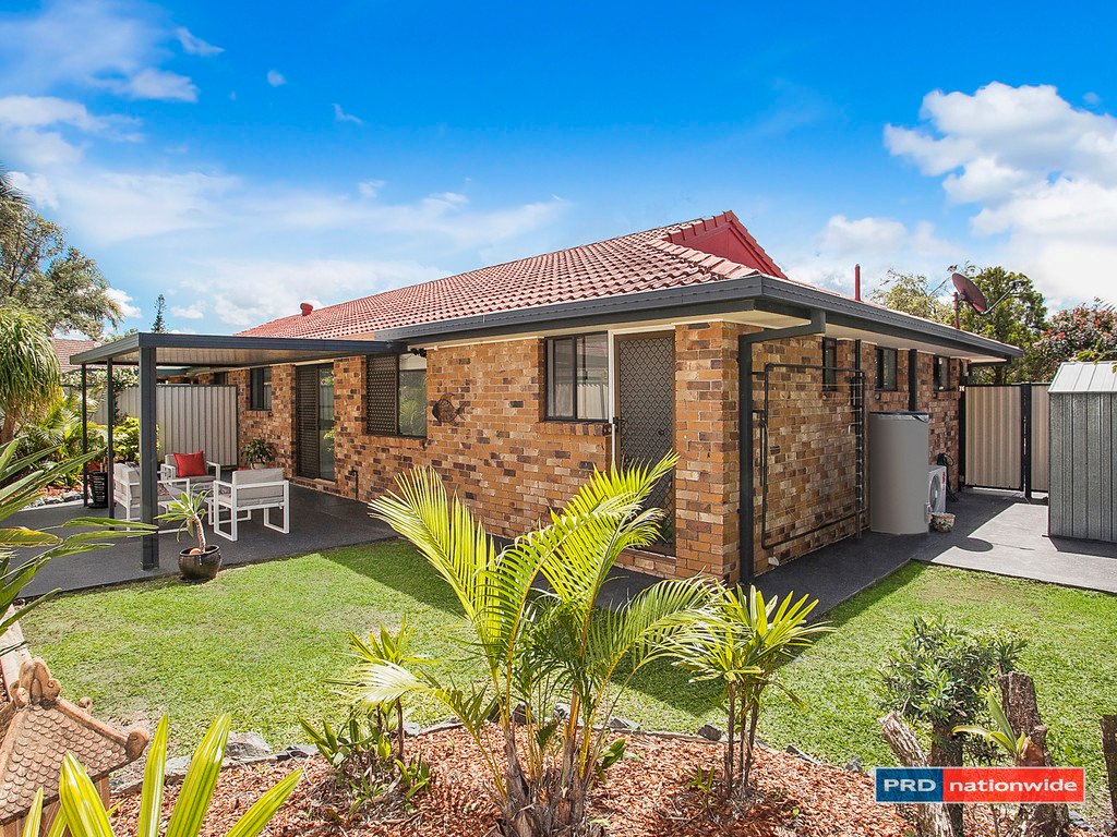 2/5 Greenleaf Close BURLEIGH WATERS 8