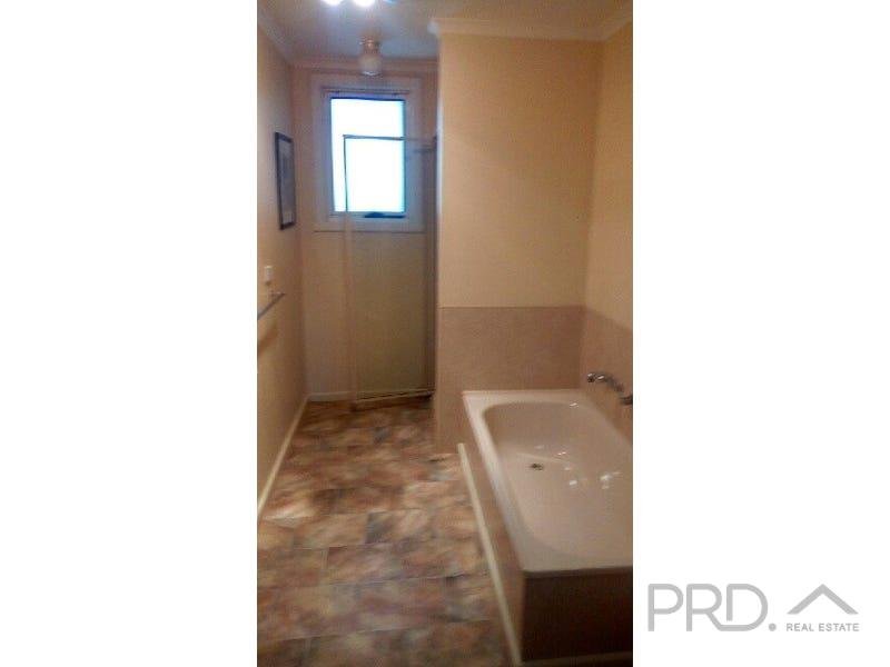 25 Gregory Street OUYEN 4