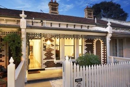  25 Greville Street