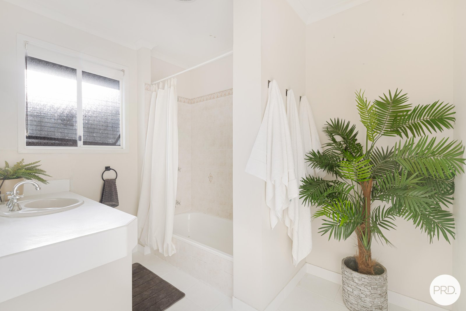 25 Hackett Court CAMPWIN BEACH 18