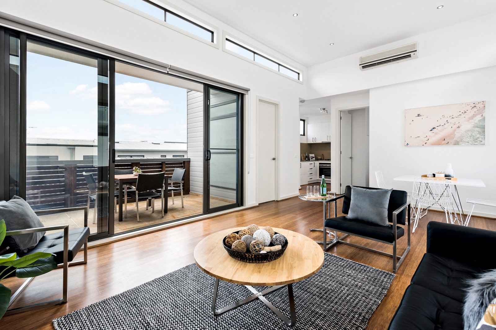 Gallery: 2/5 Harding Avenue