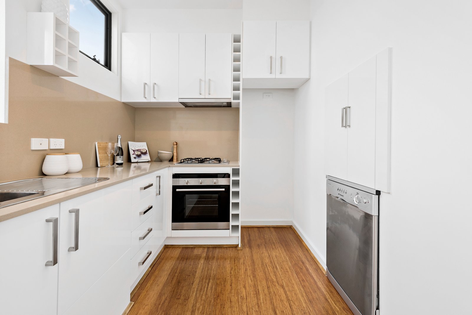 Gallery: 2/5 Harding Avenue