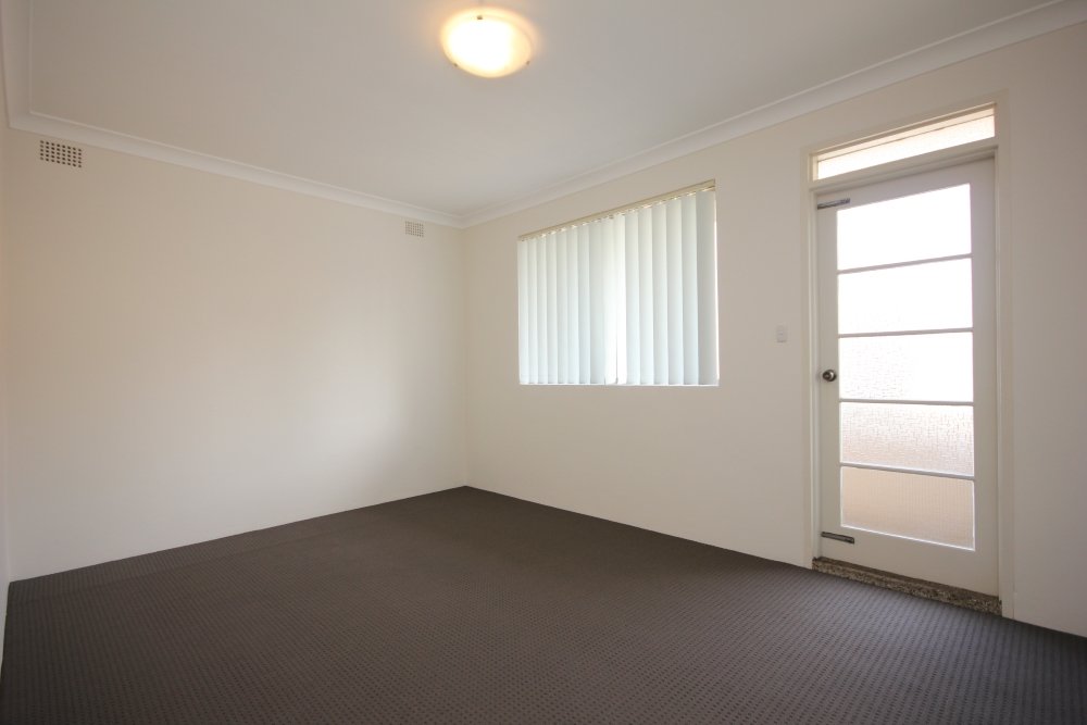 2/5 Harnett Avenue MARRICKVILLE 4