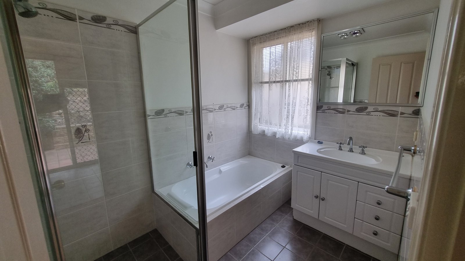 25 Harris Street TUMUT 7