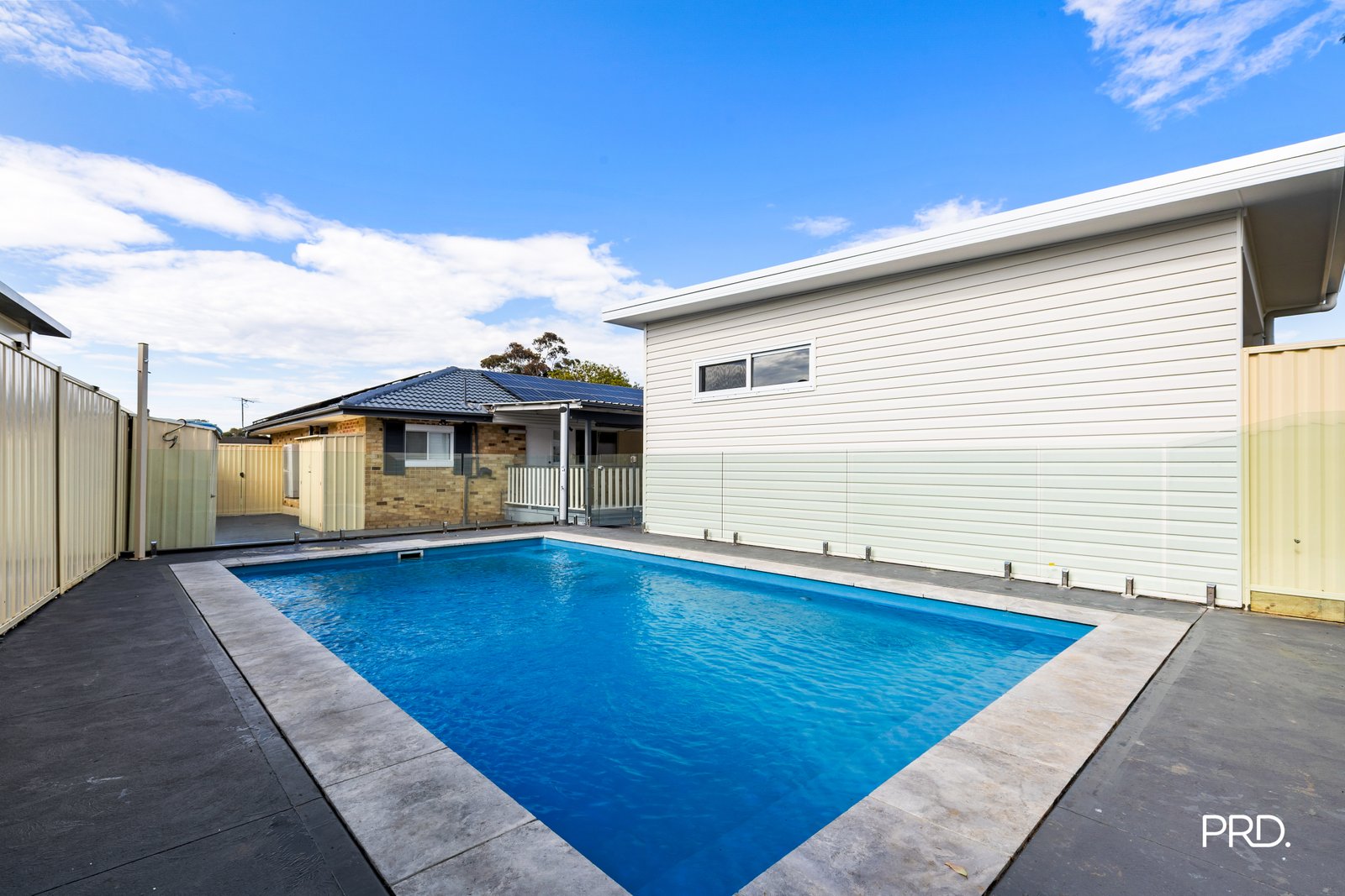 25 Henry Lawson Ave  Werrington County 17