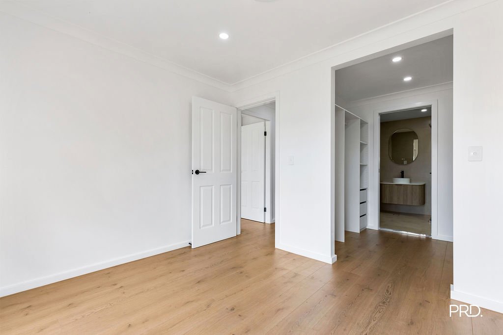 25 Henry Lawson Avenue WERRINGTON COUNTY 12