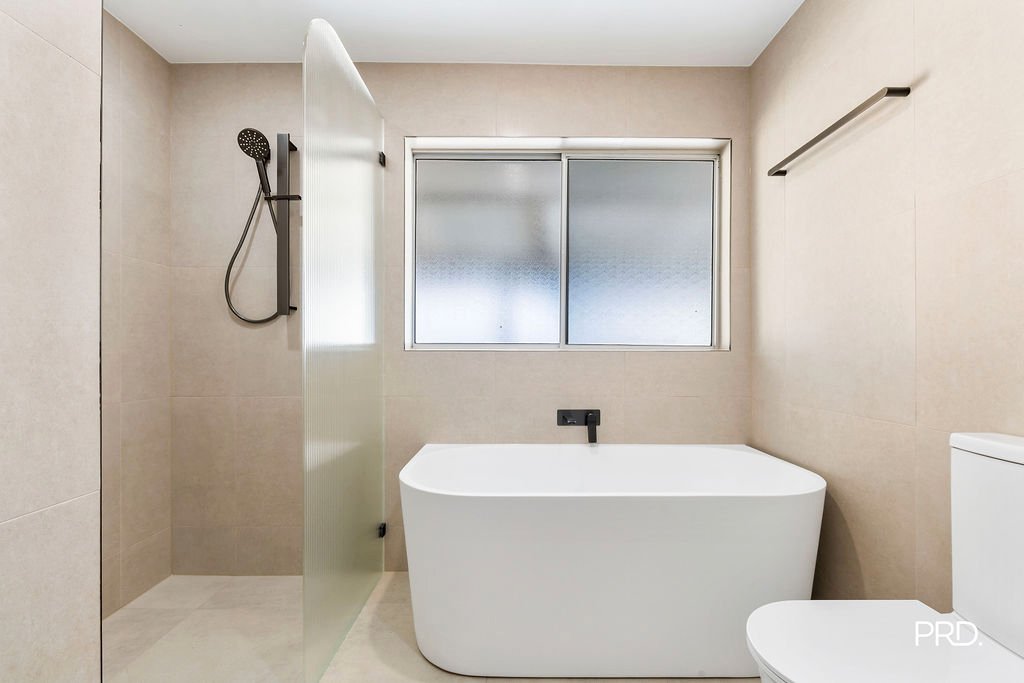25 Henry Lawson Avenue WERRINGTON COUNTY 17