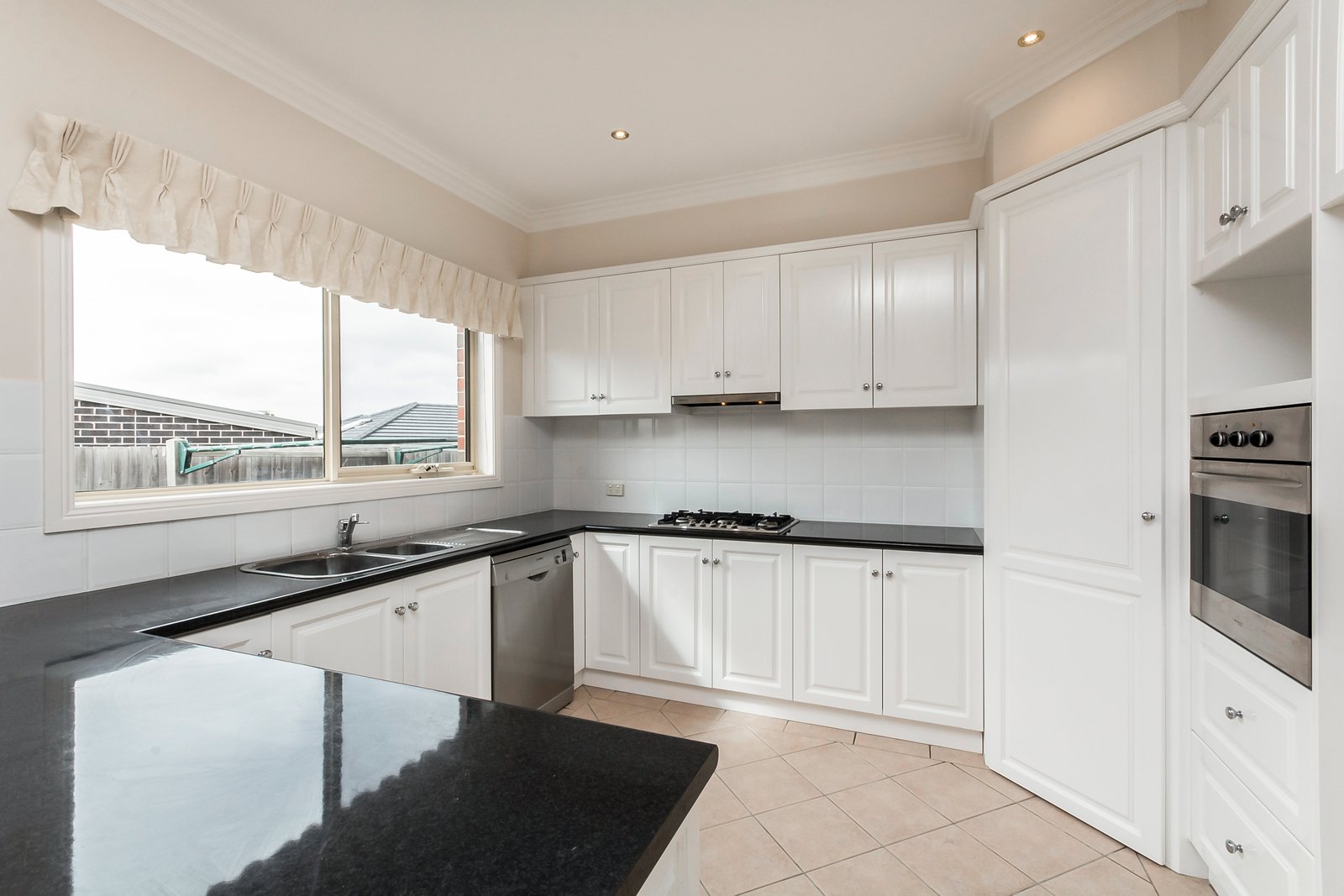 Gallery: 2/5 Hewat Drive