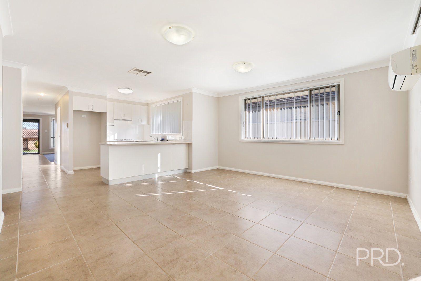 25 Higgins Lane TAMWORTH 4