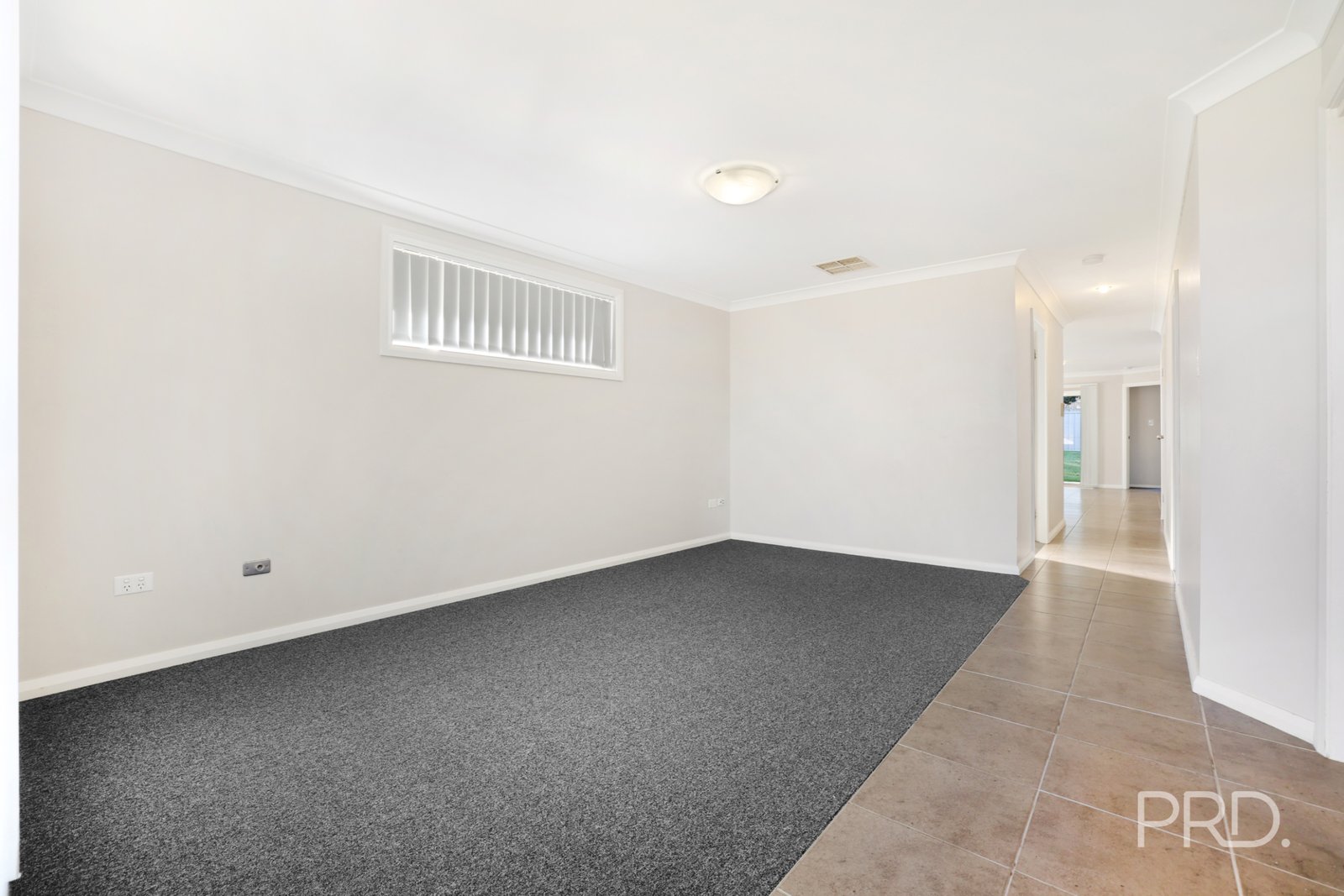 25 Higgins Lane TAMWORTH 5