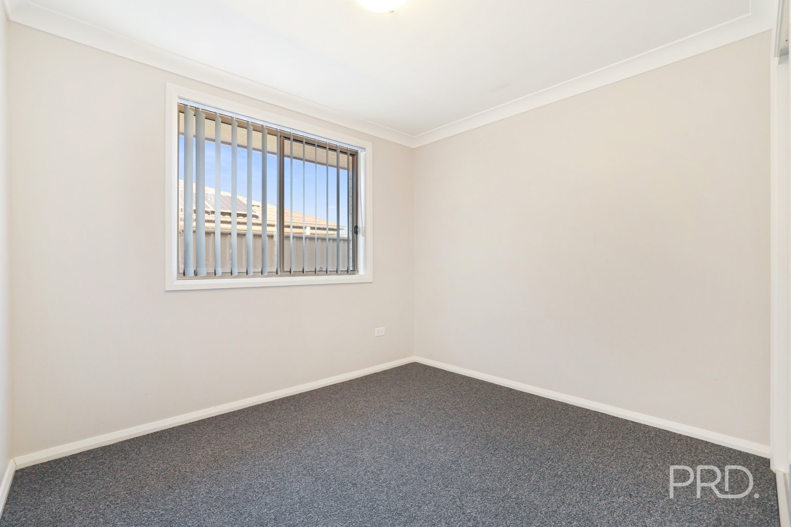25 Higgins Lane TAMWORTH 12