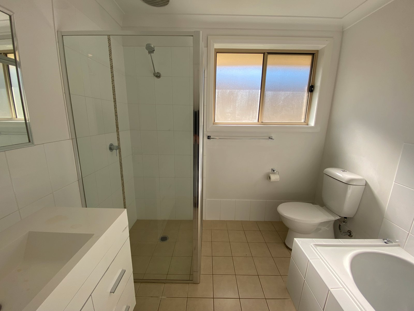 25 Higgins Lane TAMWORTH 5