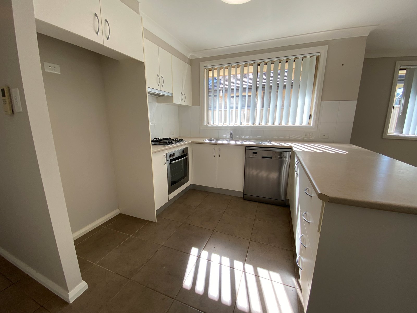 25 Higgins Lane TAMWORTH 7