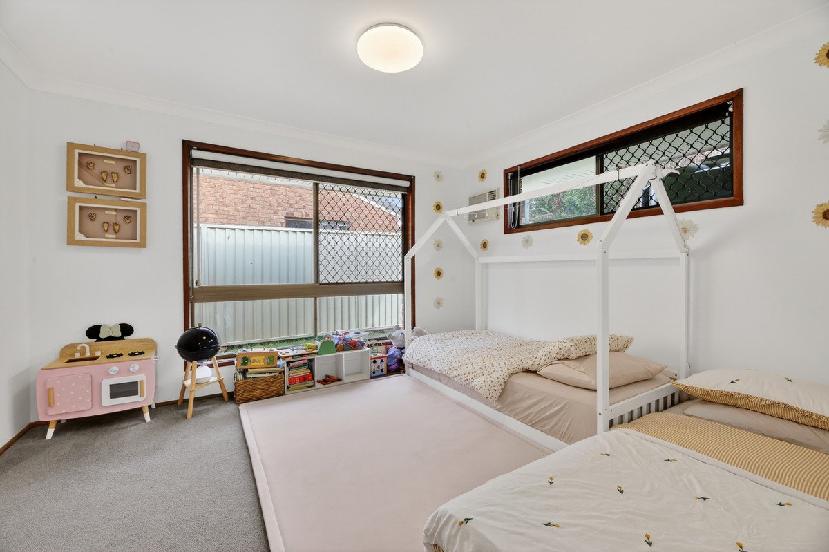 2/5 Hillstar Avenue Burleigh Waters 8