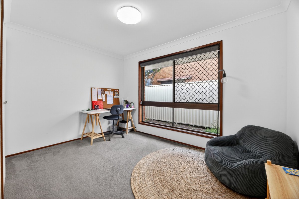 2/5 Hillstar Avenue Burleigh Waters 9