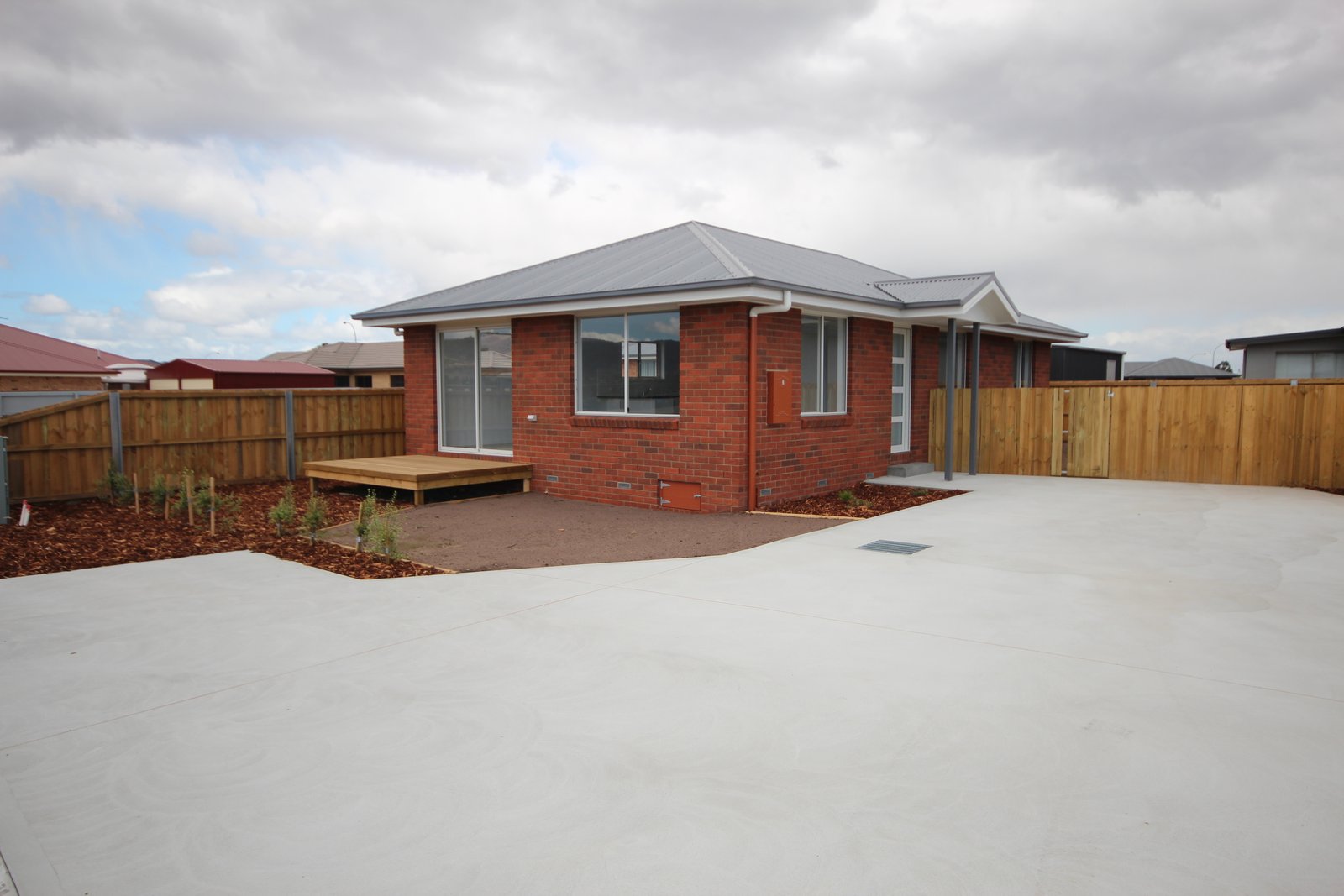 2/5 Hollingsworth Street BRIGHTON 7