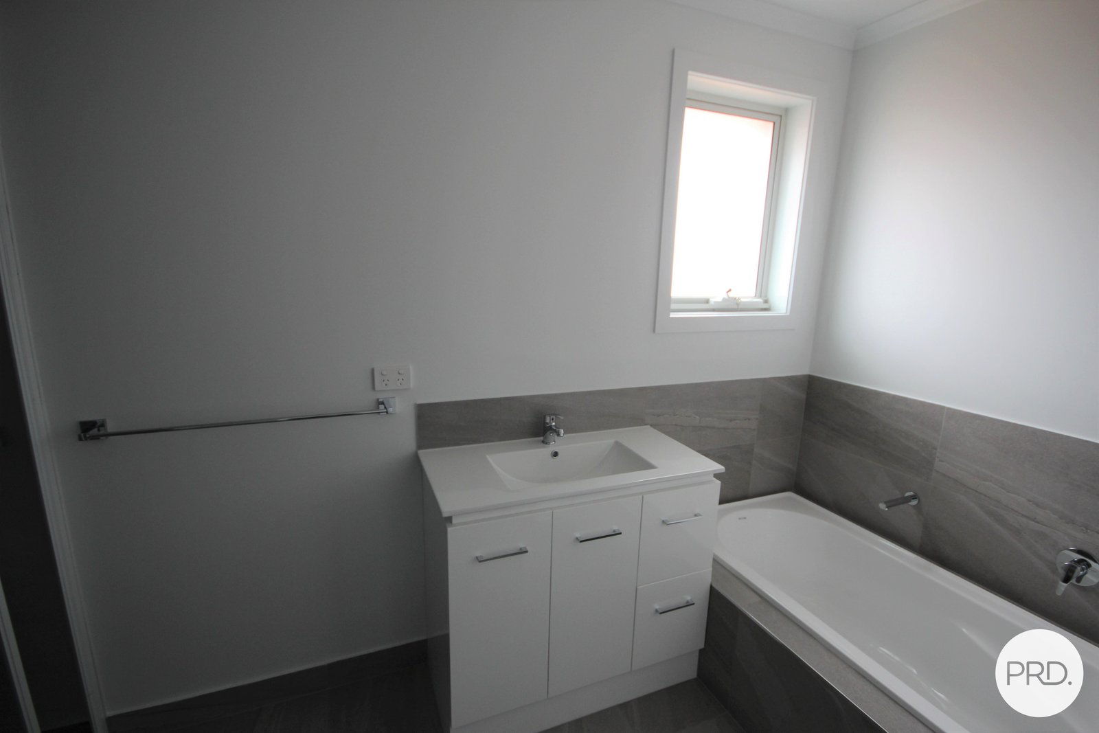 2/5 Hollingsworth Street BRIGHTON 4