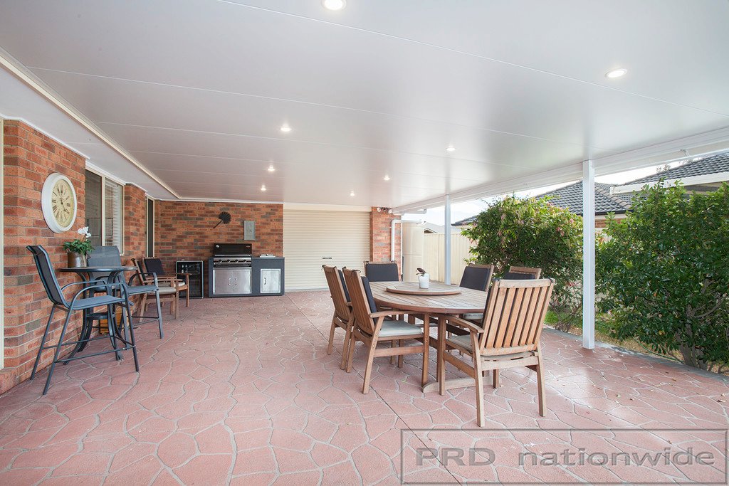 25 Honeyoak Drive ABERGLASSLYN 4