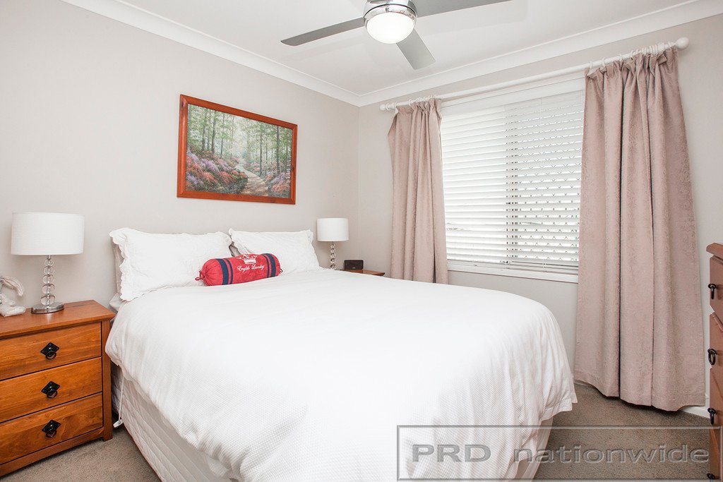 25 Honeyoak Drive ABERGLASSLYN 21