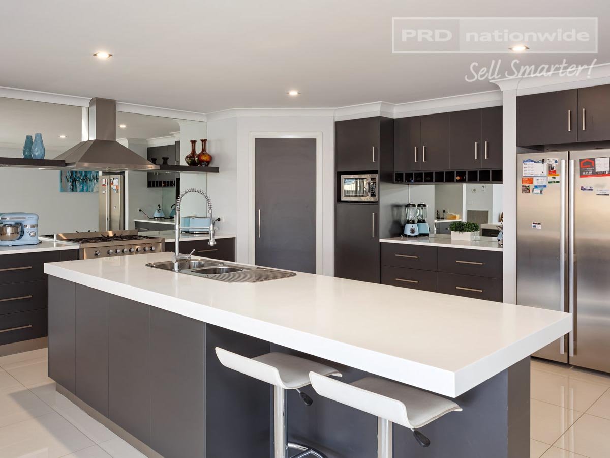 25 Hudson Drive LLOYD 6