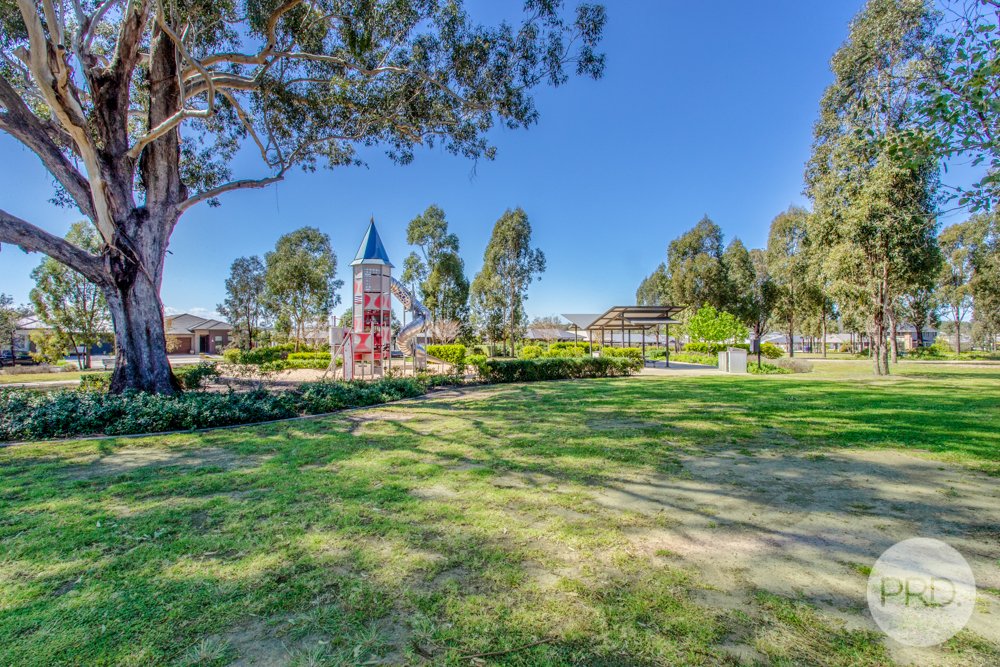 25 Illoura Way JORDAN SPRINGS 21