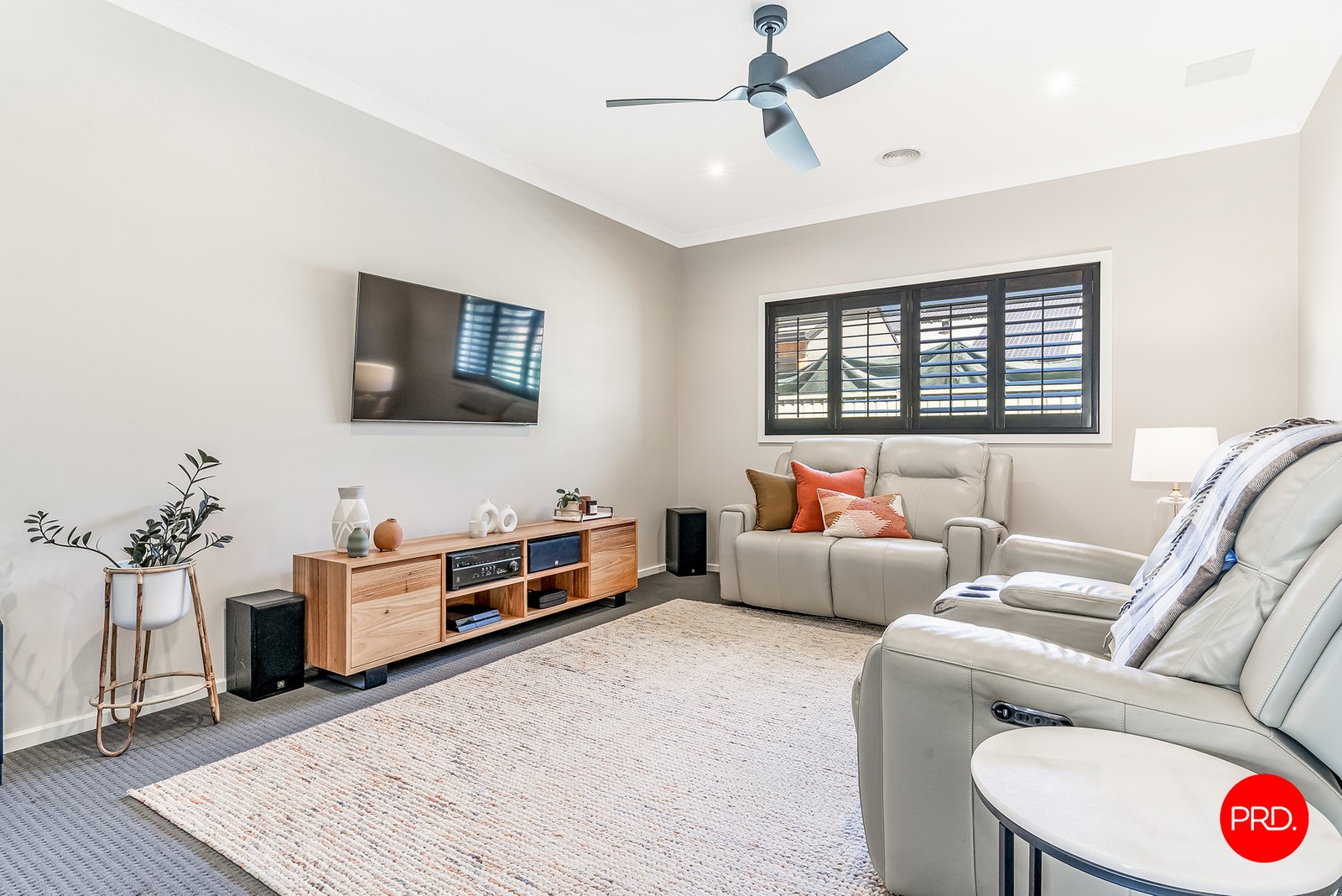 25 Inverness Drive JUNORTOUN 10