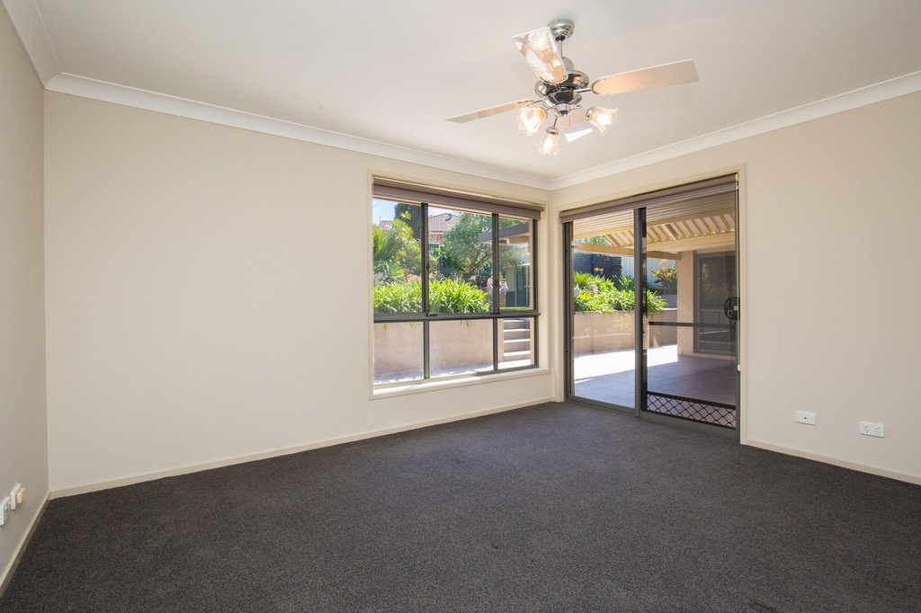 25 Jenna Dr  RAWORTH 7