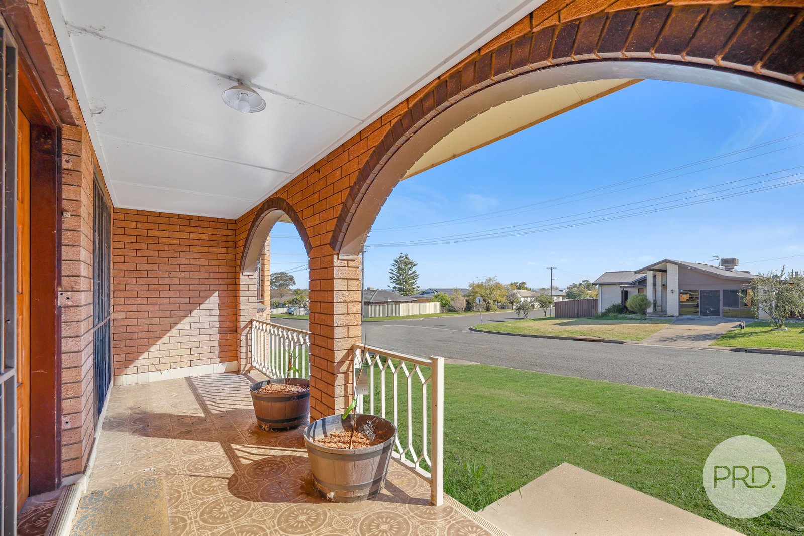 25 Jill Street TAMWORTH 4