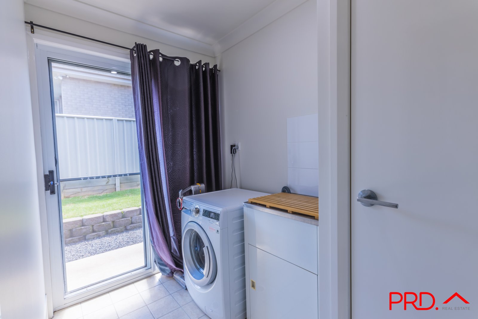 25 Kaputar Close TAMWORTH 17