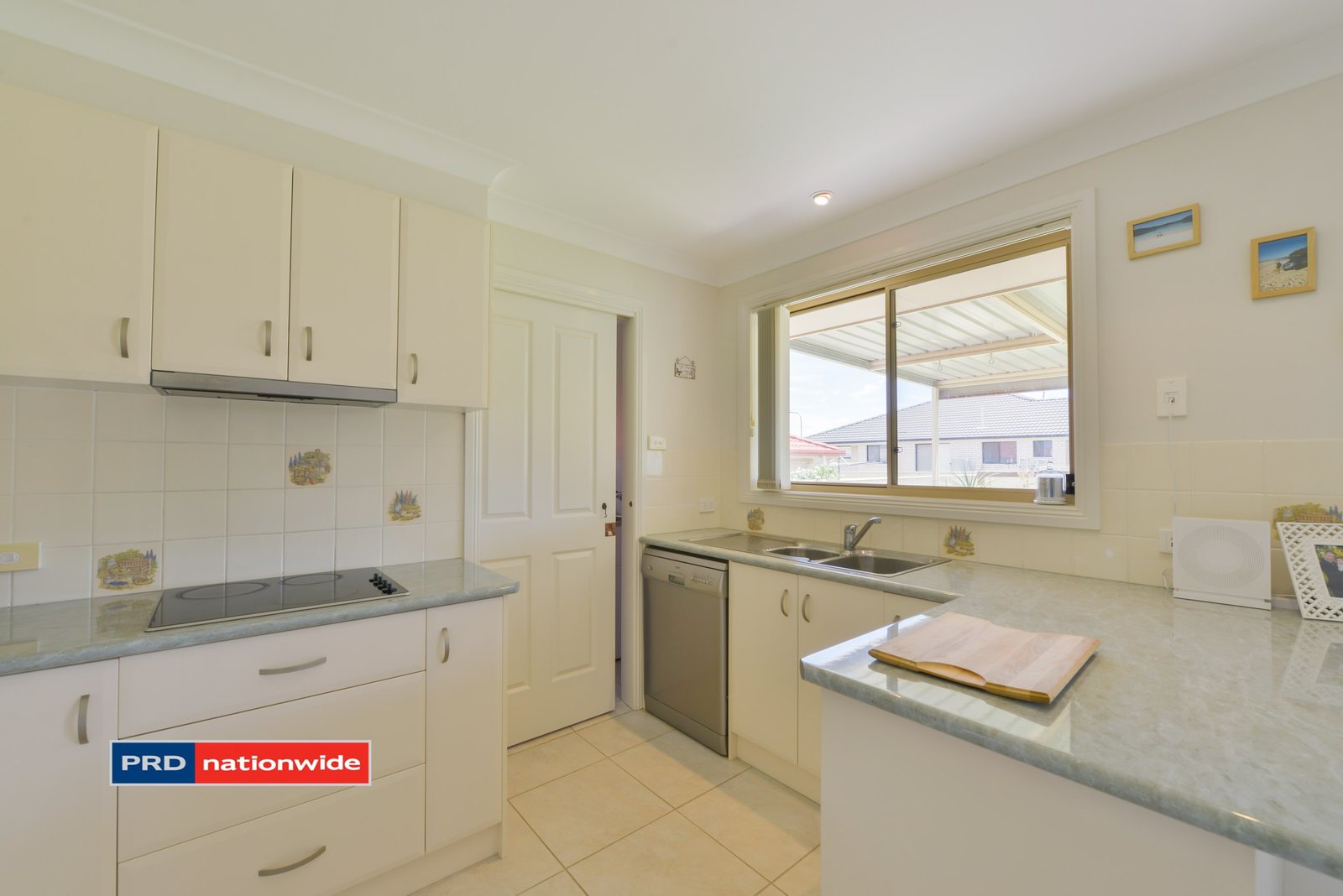 25 Karenvar Avenue TAMWORTH 24