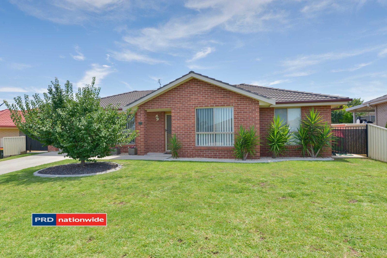 25 Karenvar Avenue TAMWORTH 25